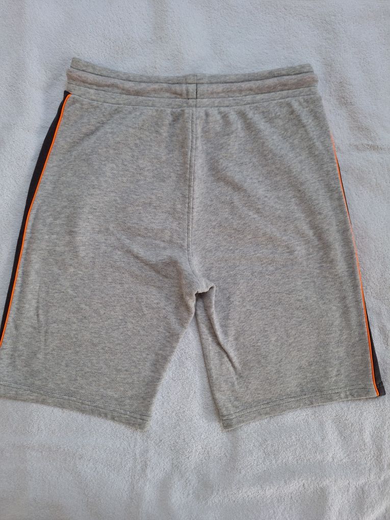 Spodenki krótkie sportowe causal dla chłopca H&M 146/152 158