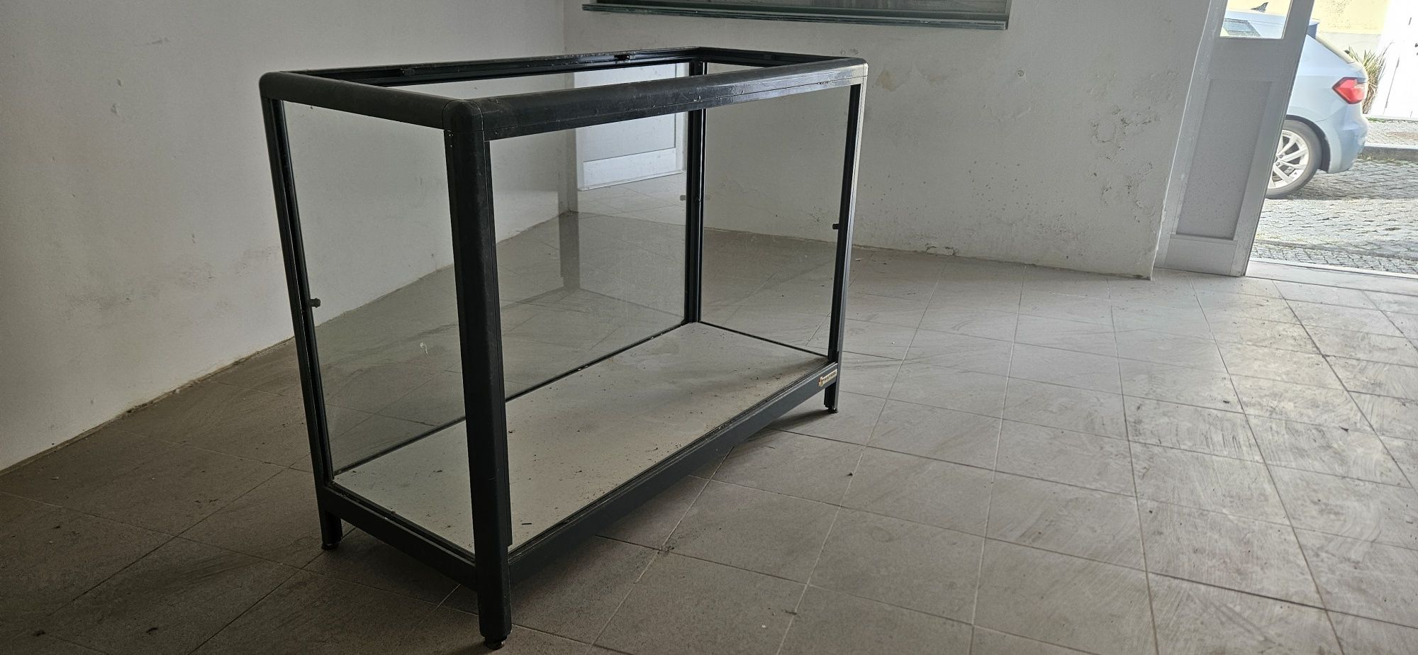 Vitrine loja vidro