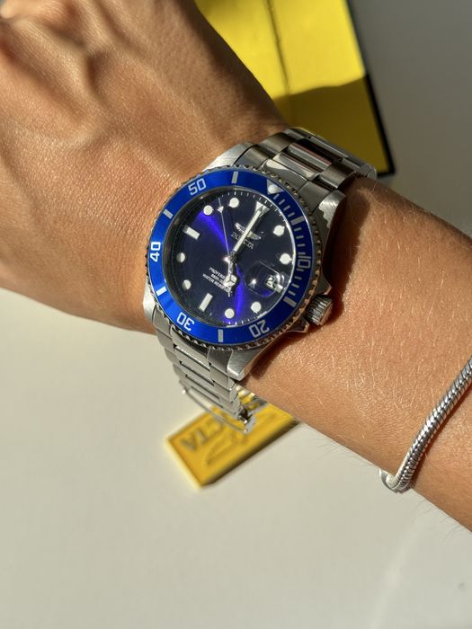 Швейцарський годинник invicta