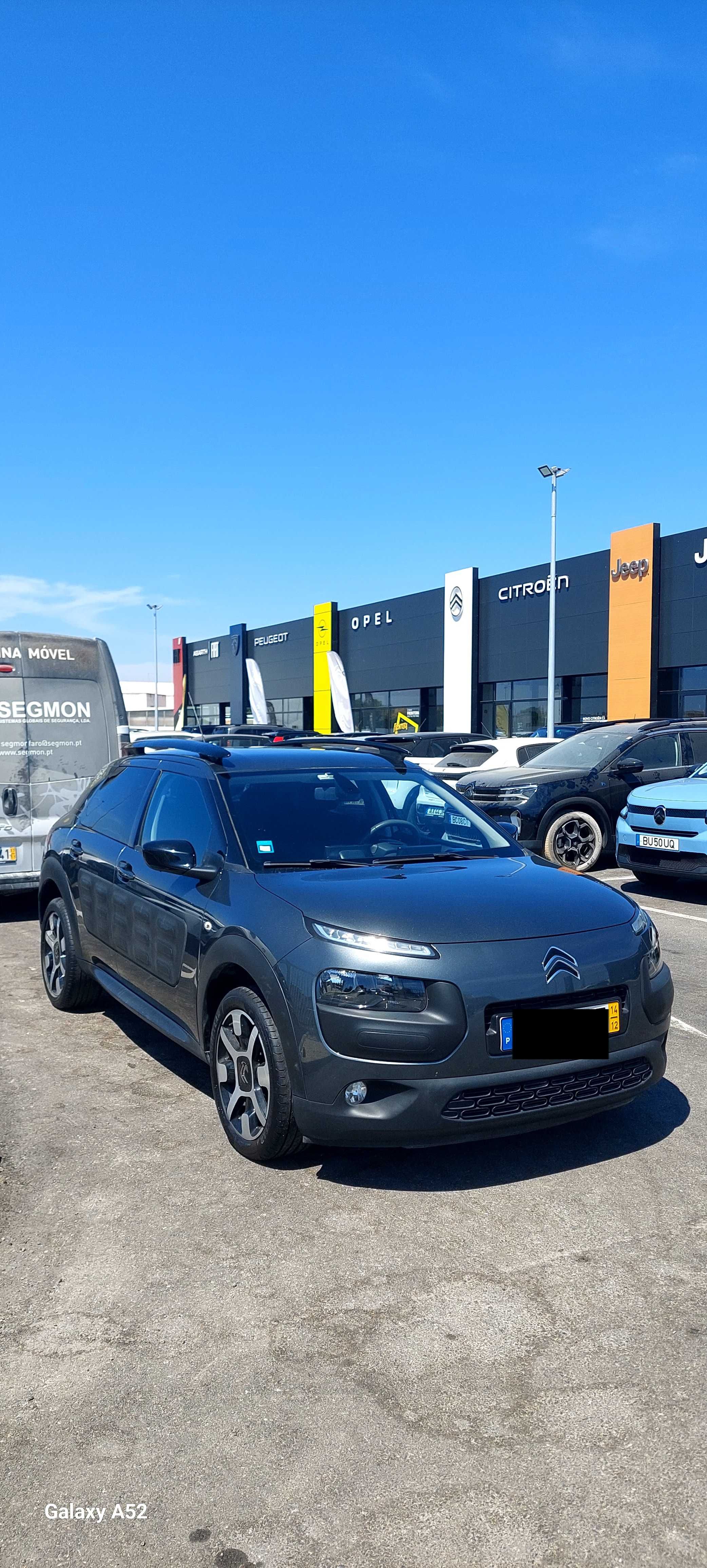 Citroën C4 Cactus à venda. Excelente conservação e manutenção oficial.