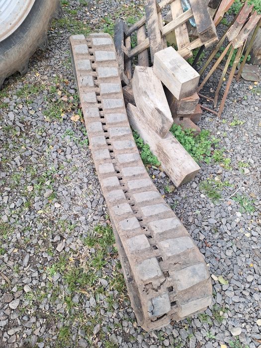 Gąsienica gumowa 300 55.5 76