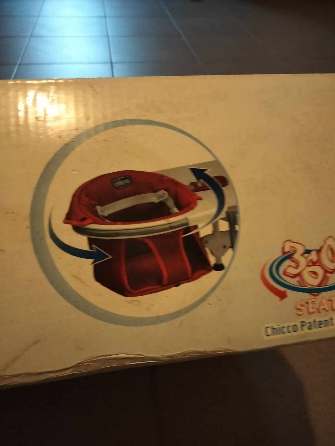 Cadeira de encaixar na mesa