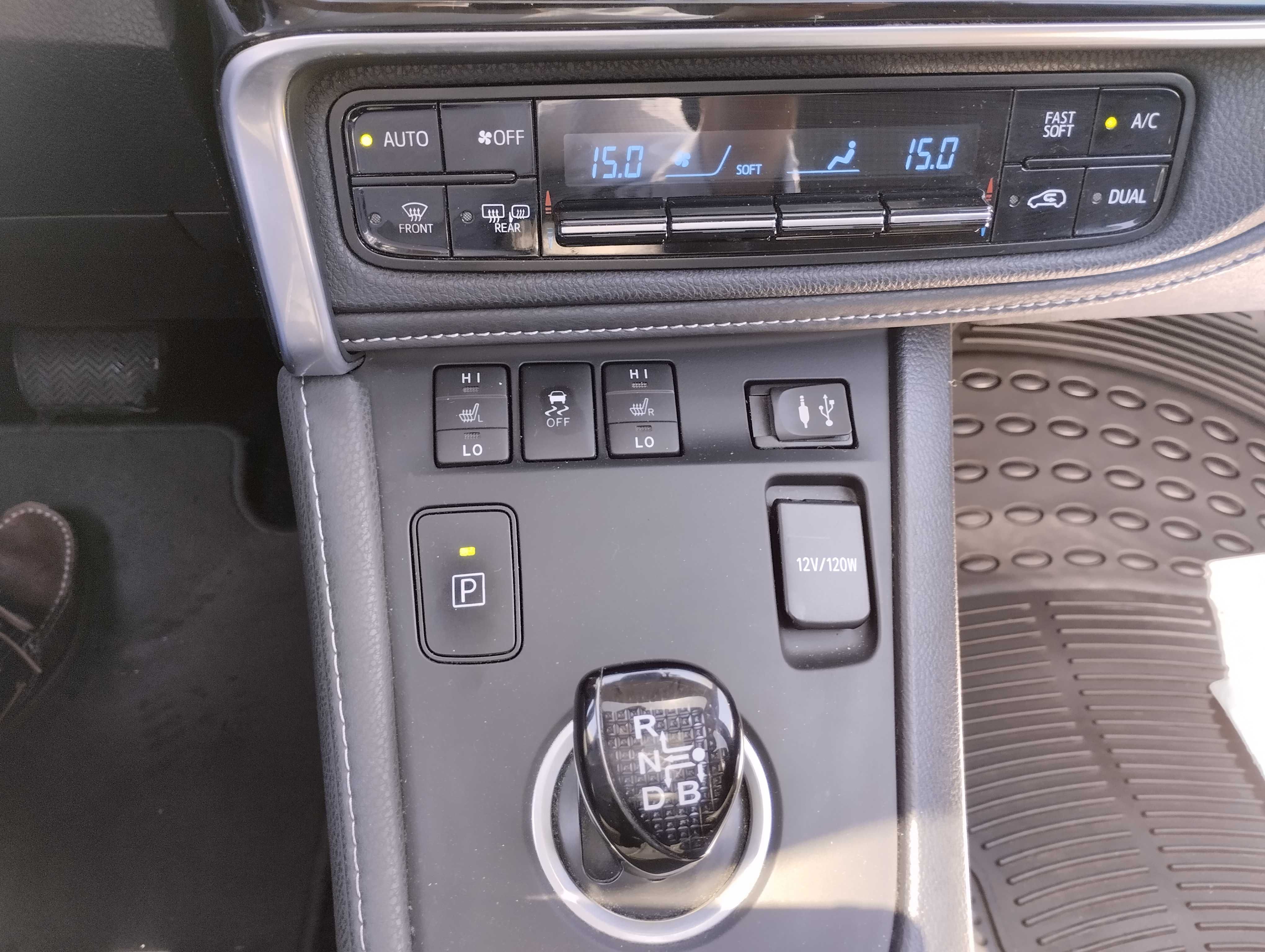 Toyota Auris Touring Sport 1.8 Hybrid Exclusive