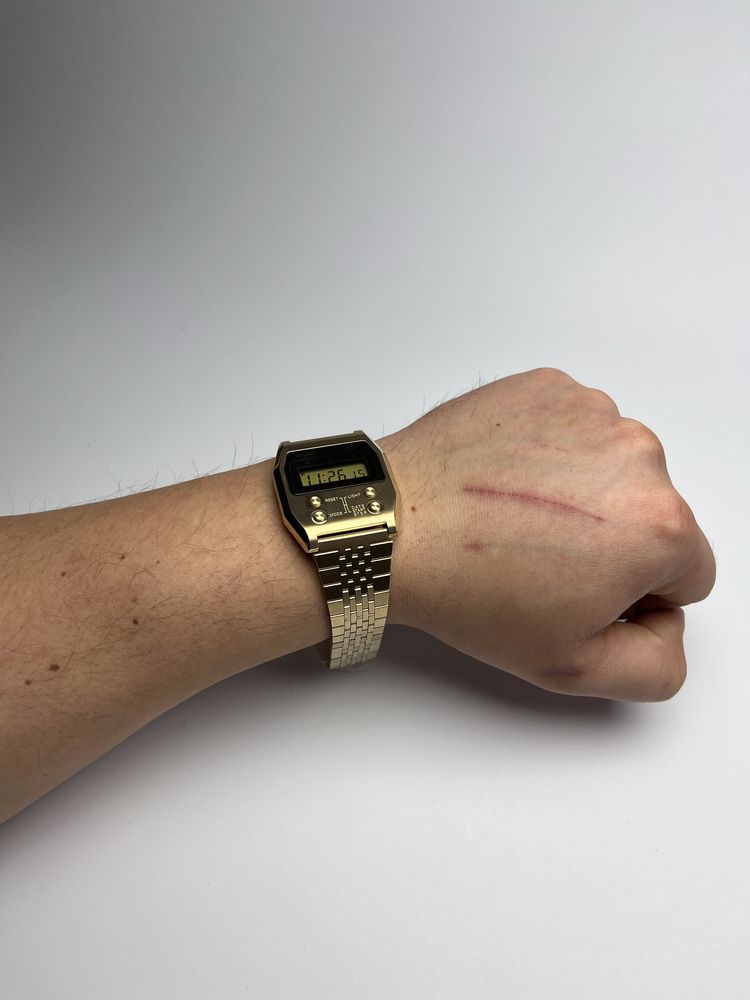 Casio a-1100g, золотистий годинник, касіо вінтаж