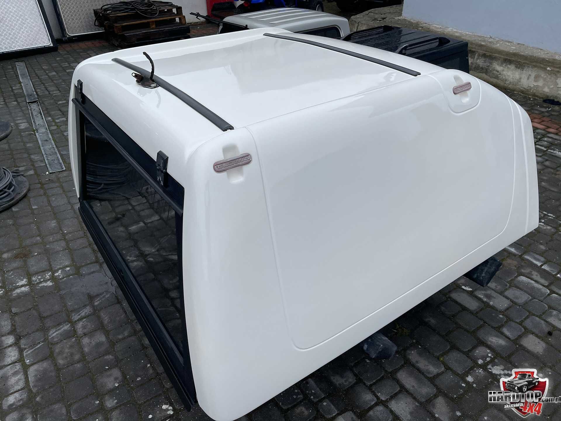 Zabudowa Toyota Hilux, WYSOKA, hardtop