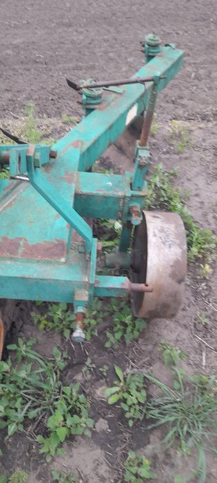 Продам плуг пнб3.35