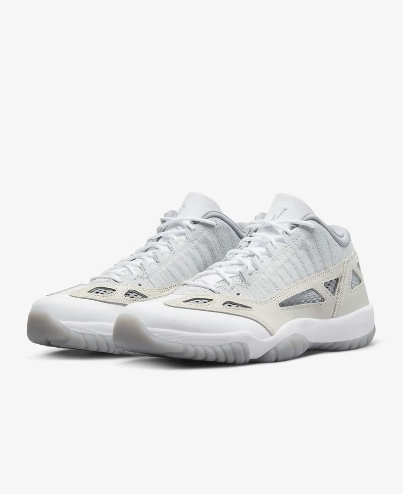 Чоловічі Кросівки Air Jordan 11 Retro Low IE Оригінал/кросівки найк