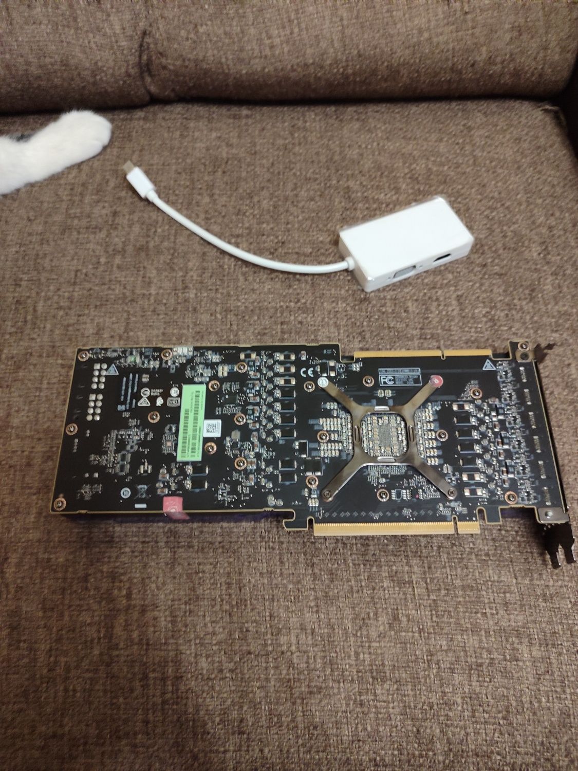 AMD Radeon Pro VII 16Gb