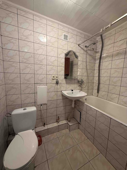 Продаж 2 кімнатної квартири на 2 поверсі