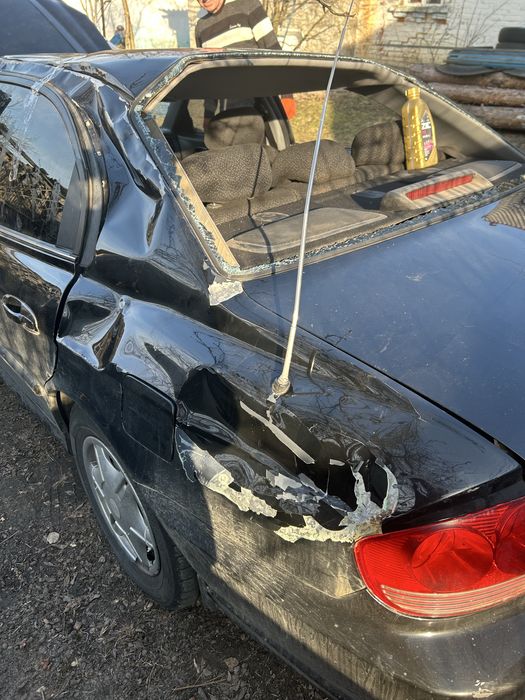 Hyundai Sonata 2004 року після ДТП на ходу!!!