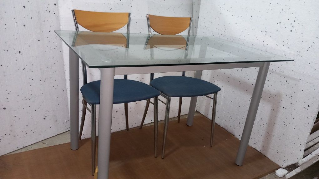 Mesa de cozinha vidro e 4 cadeiras