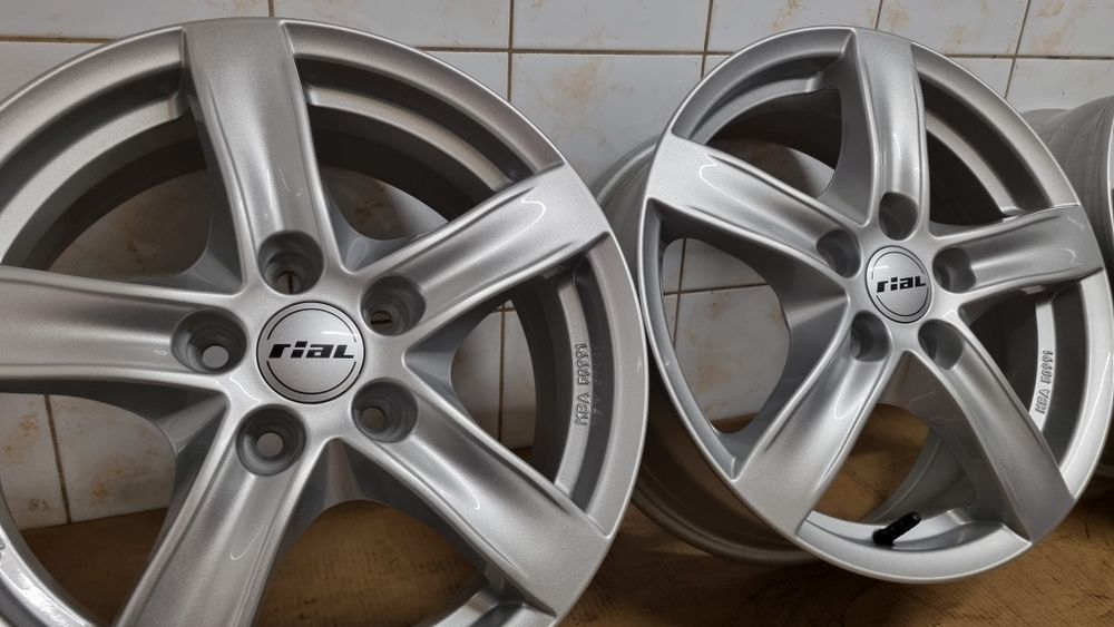 Nowe felgi 16" Rial Ford 5x108 ET50 Ford 6,5Jx16H2 + czujniki