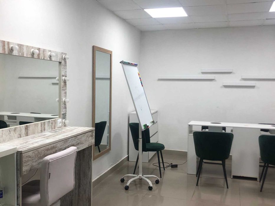 Оренда комерційного приміщення в Стрижавці 6828