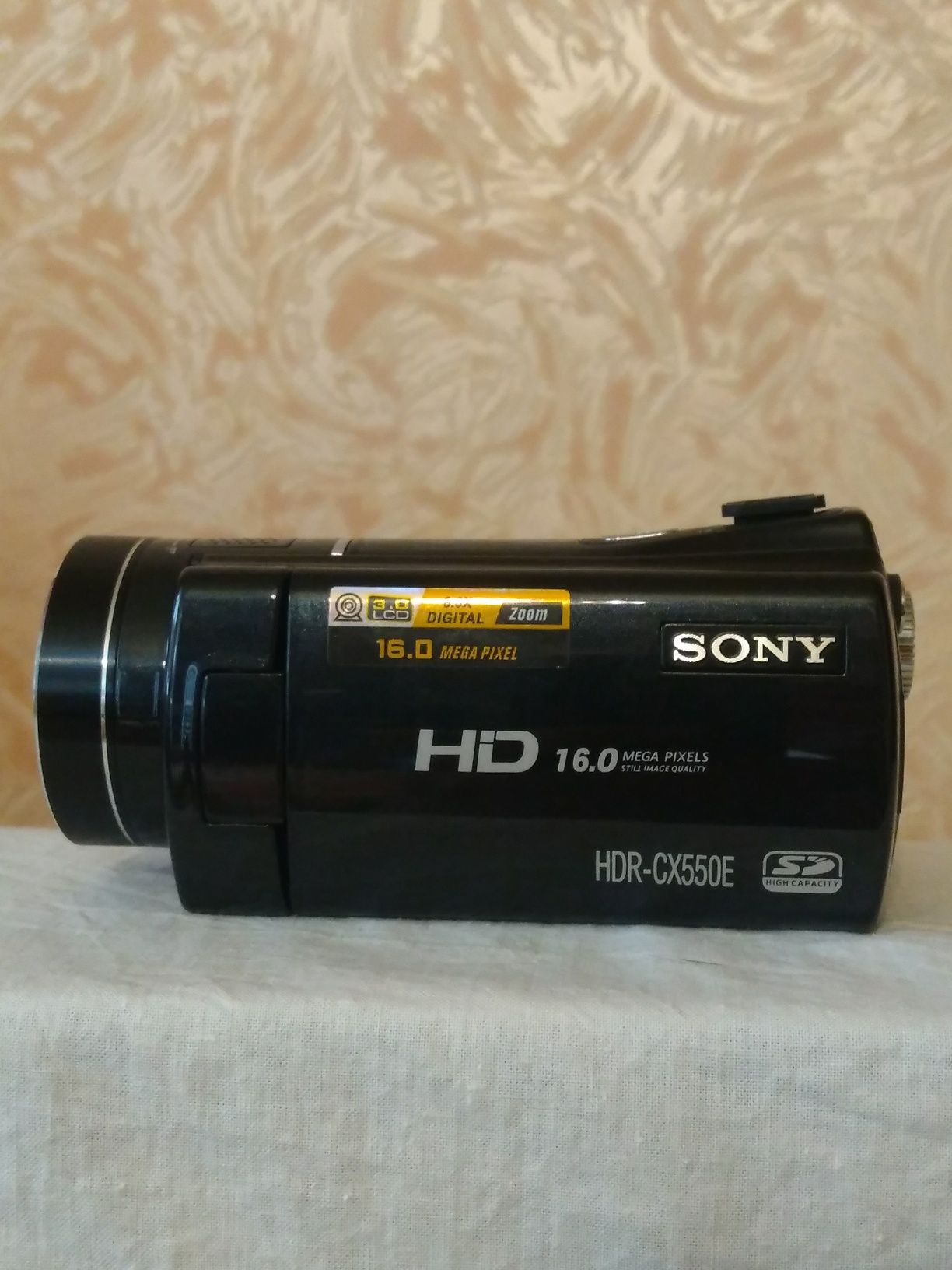 Видеокамера HDR-CX550E