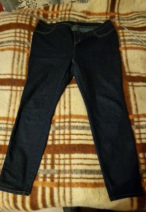 Spodnie damskie jeansowe z gumką