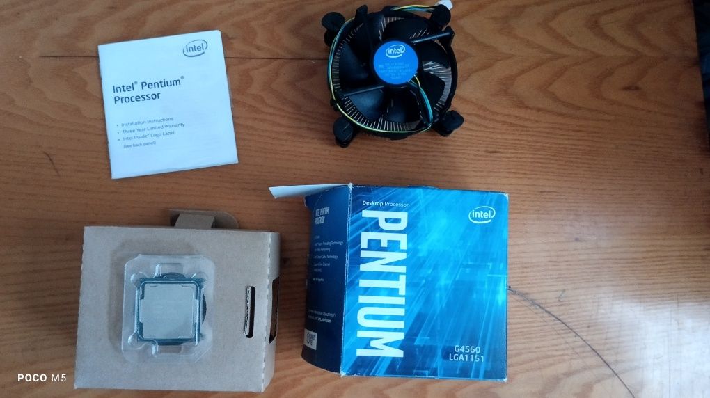 Продам процесор Pentium g4560
