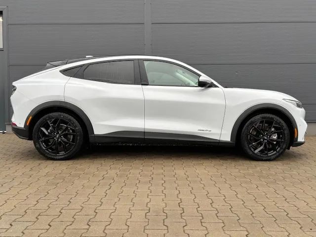 Ford Mustang Mach-E SALON PL serwis ASO F-VAT 23%