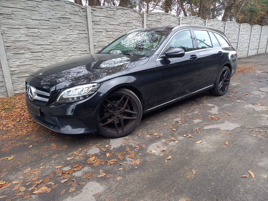 Mercedes-Benz Klasa C 90tyś km 2.0d 194ps 9Gtronic kamera Led