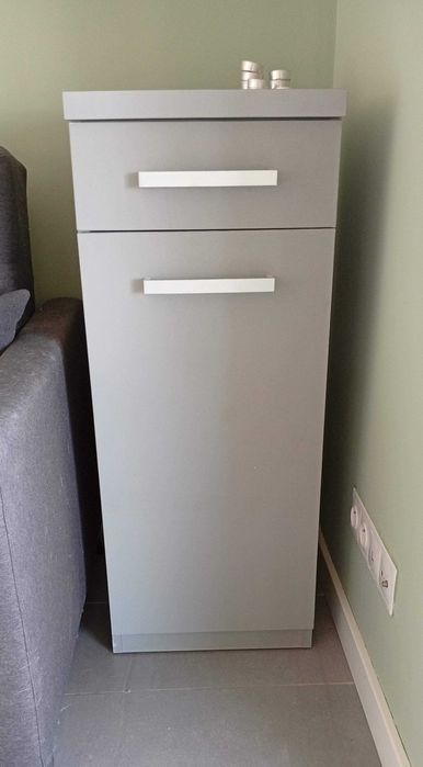 Stylowa szafka od stolarza