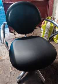 Кресло и мойка для парикмахеров