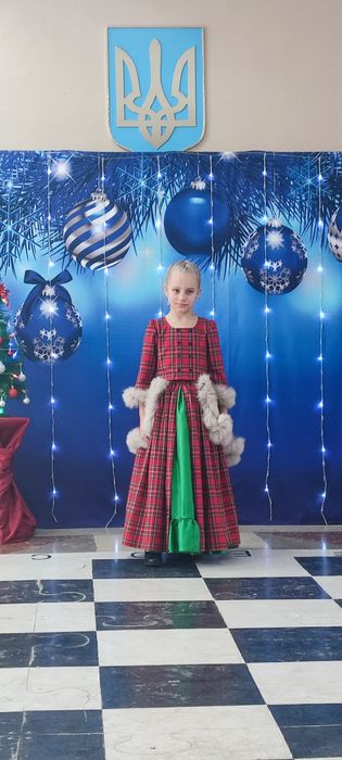 Нарядне плаття для дівчинки 128-135см