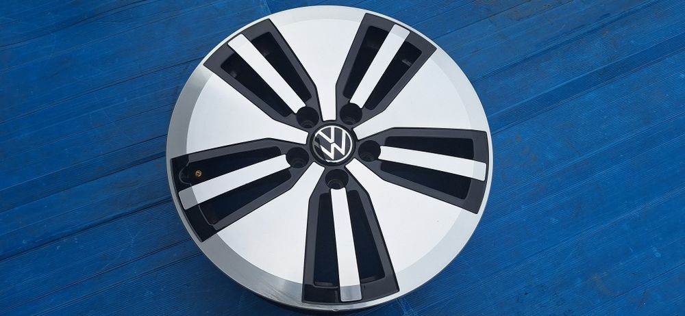 Felga aluminiowa pojedyncza 1szt.Passat B8 17 cali