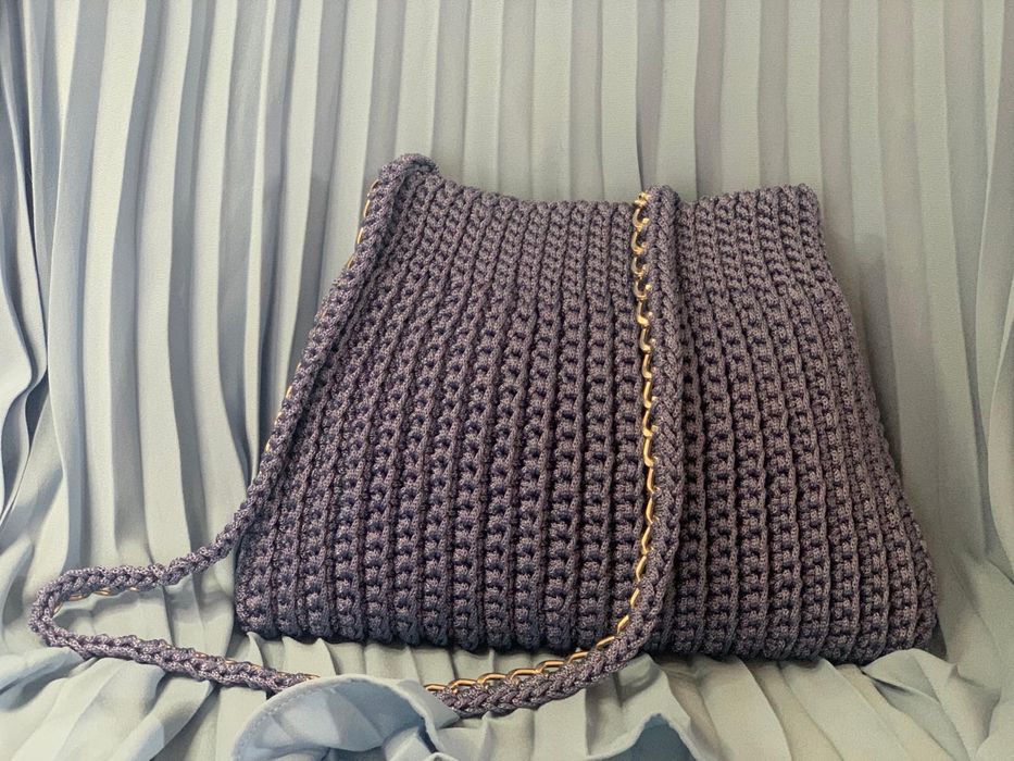 Vendo bolsa nova feita a mão artesanal e estensivel.