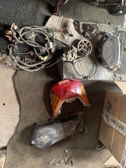 Розборка скутерів японського виробницвта