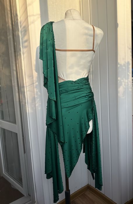 Сукня для бальних танців латина