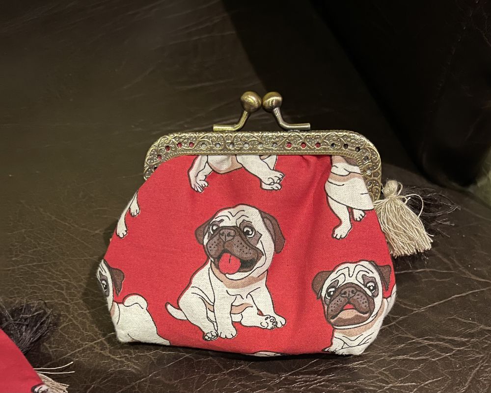 Conjunto bolsa e porta moedas com Pugs