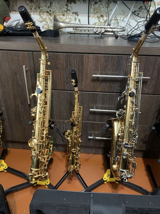 Нові Саксофони альт, тенор та сопрано, та труби Американський бренд