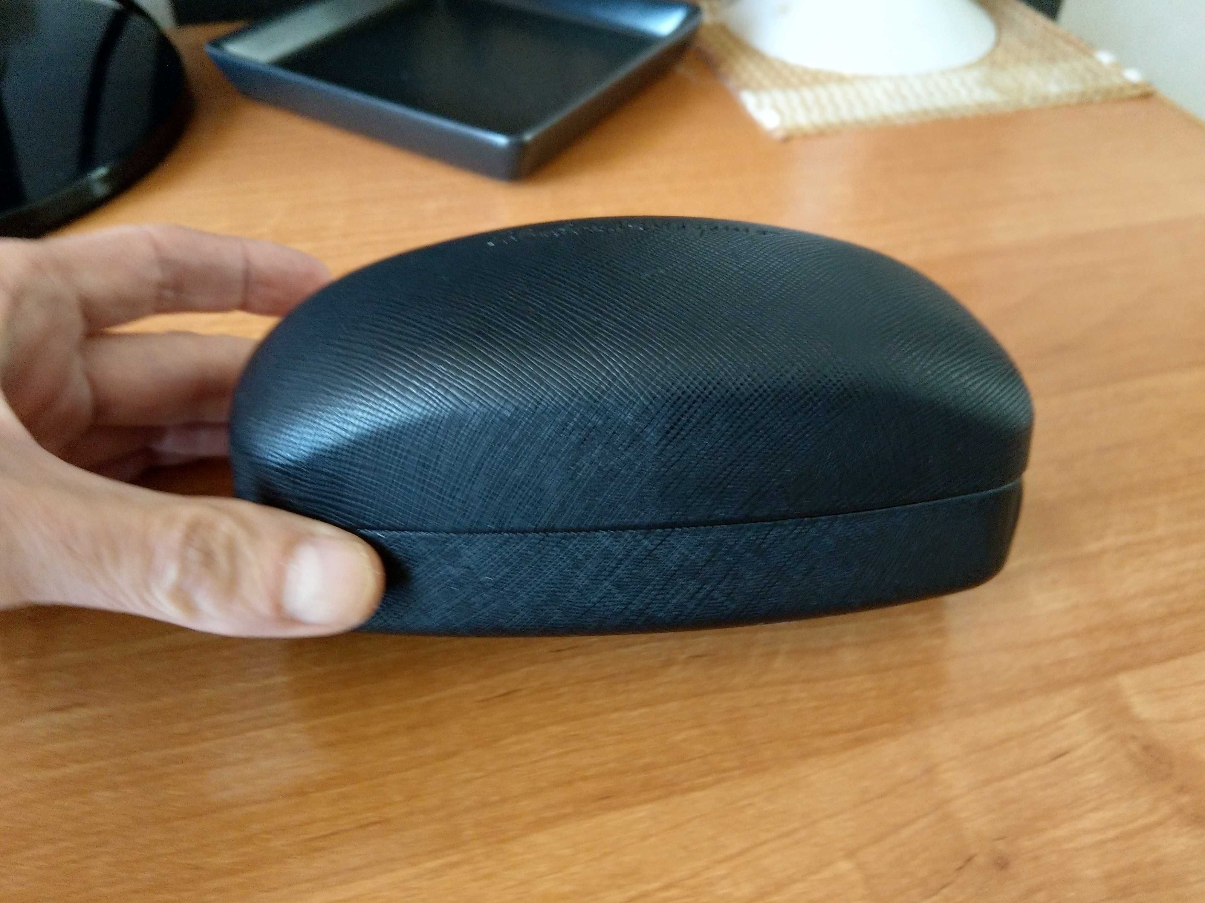 etui na okulary Salvatore Ferragamo