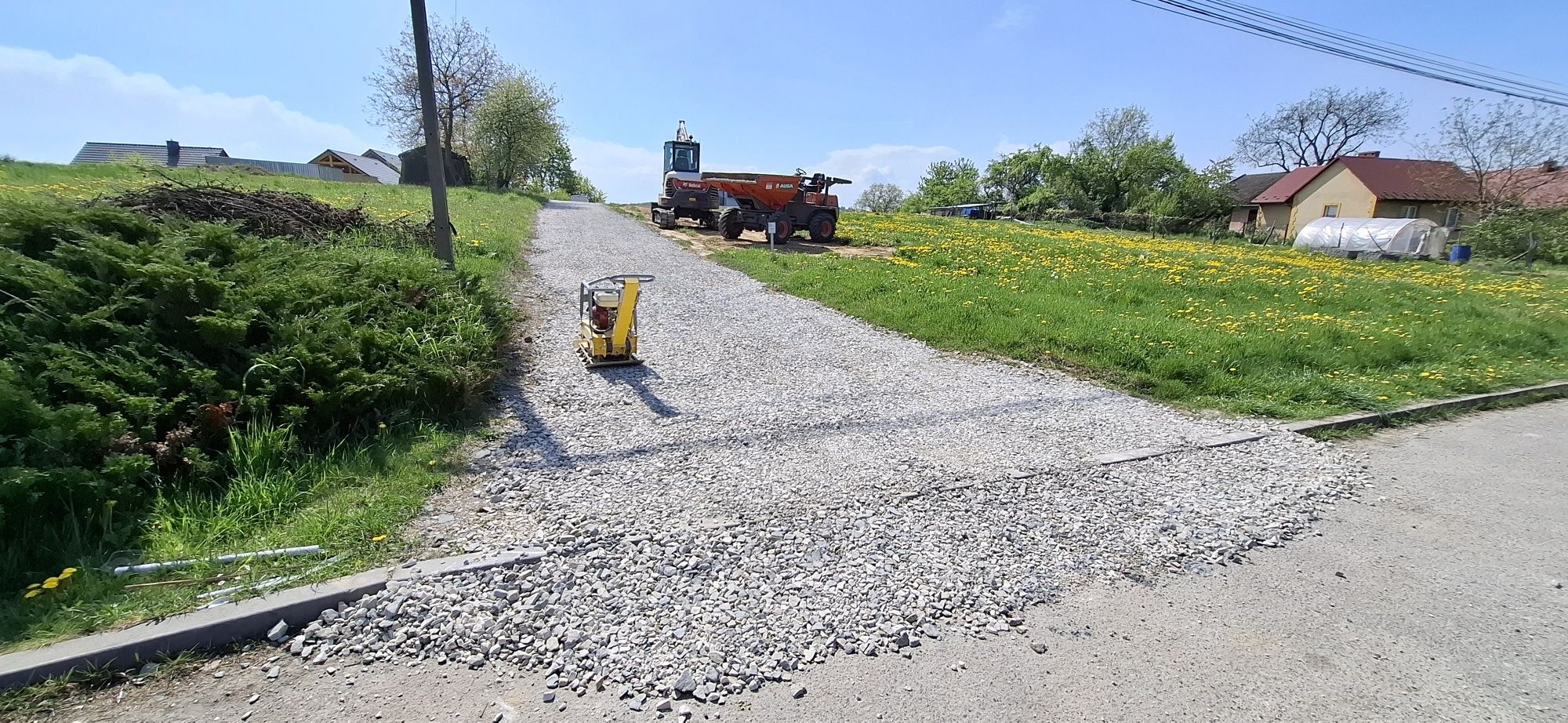 Roboty ziemne usługi minikoparka, koparką, wozidłem