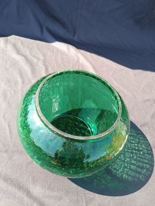 Stylowy zielony wazon