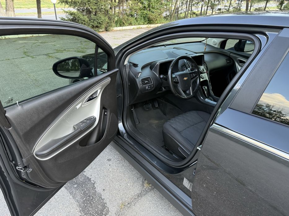 Продам Chevrolet Volt Шевроле вольт 2015 в гарному стані