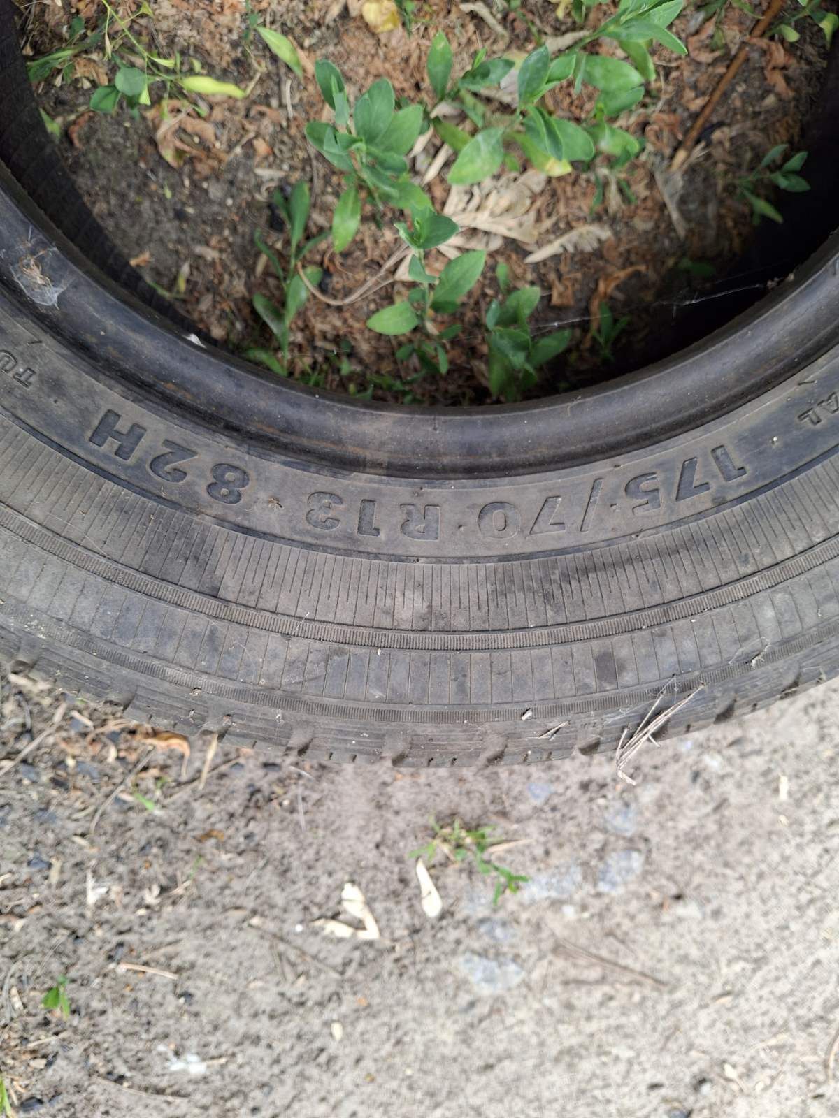 Покрышка 185/65r14 2 шт  175/70r13 1 шт