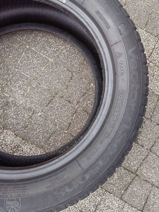 205/55r16 94v Goodyear Vector 4 seasons komplet wielosezonowe MZ