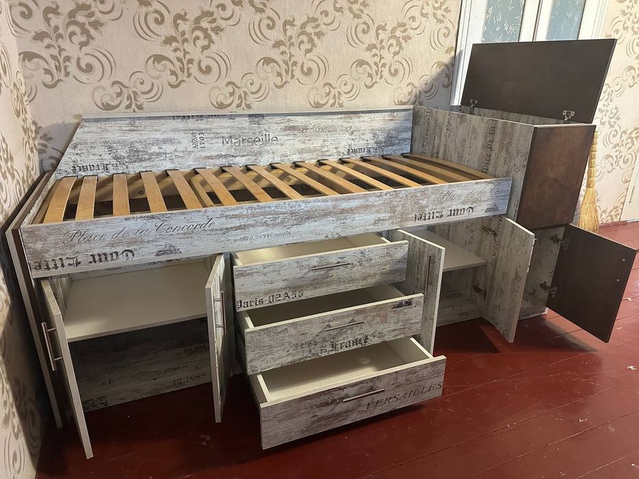 Ліжко-шкаф односпальне