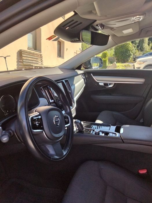 Продам VOLVO V90 T8 awd piug-in hybrid 2.0