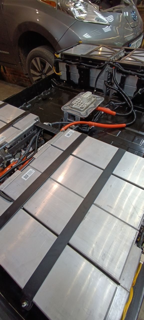 Батарея Nissan Leaf 2015 42 кВт/год по всій Україні