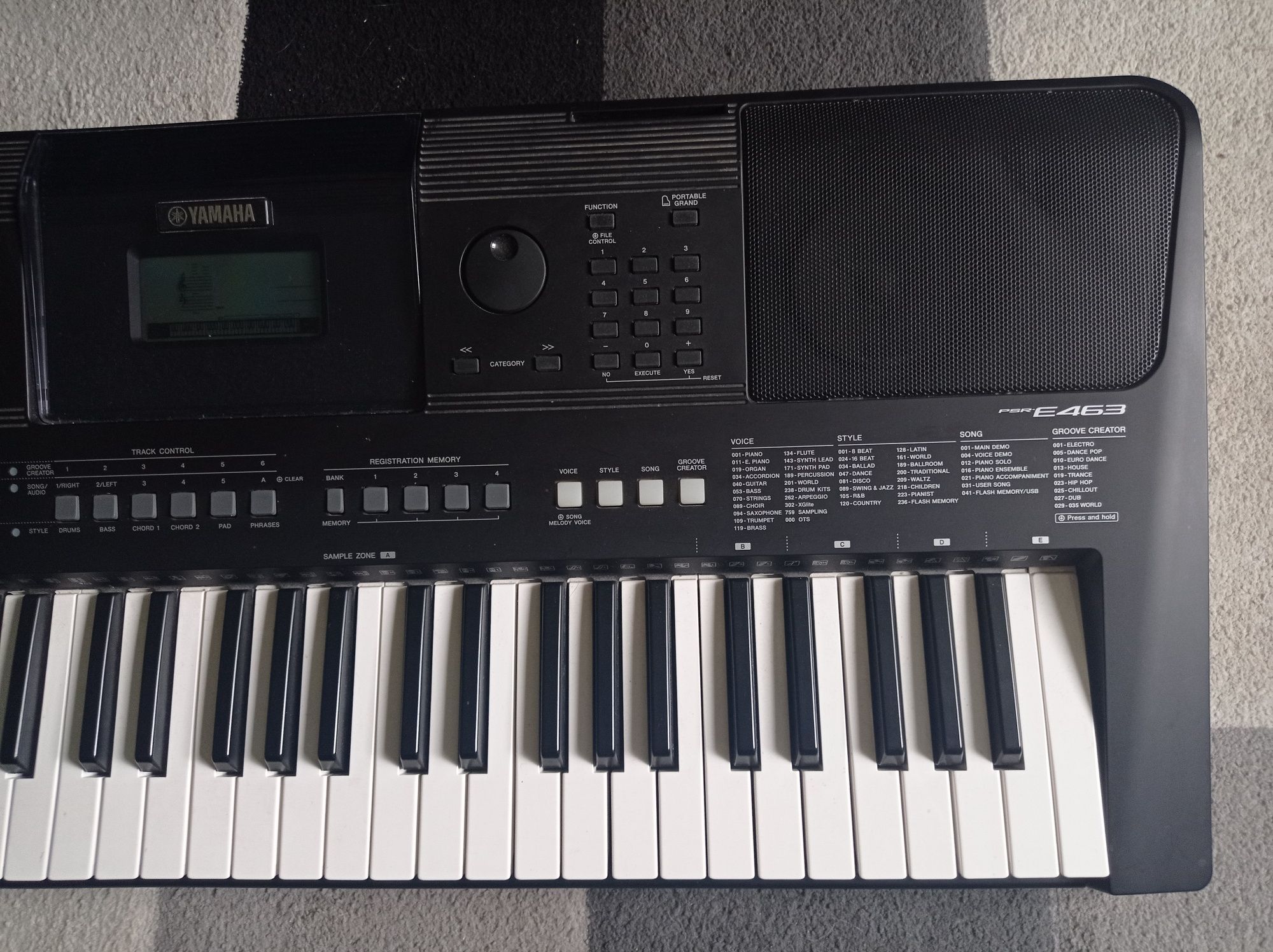 Keyboard Yamaha PSR-E463