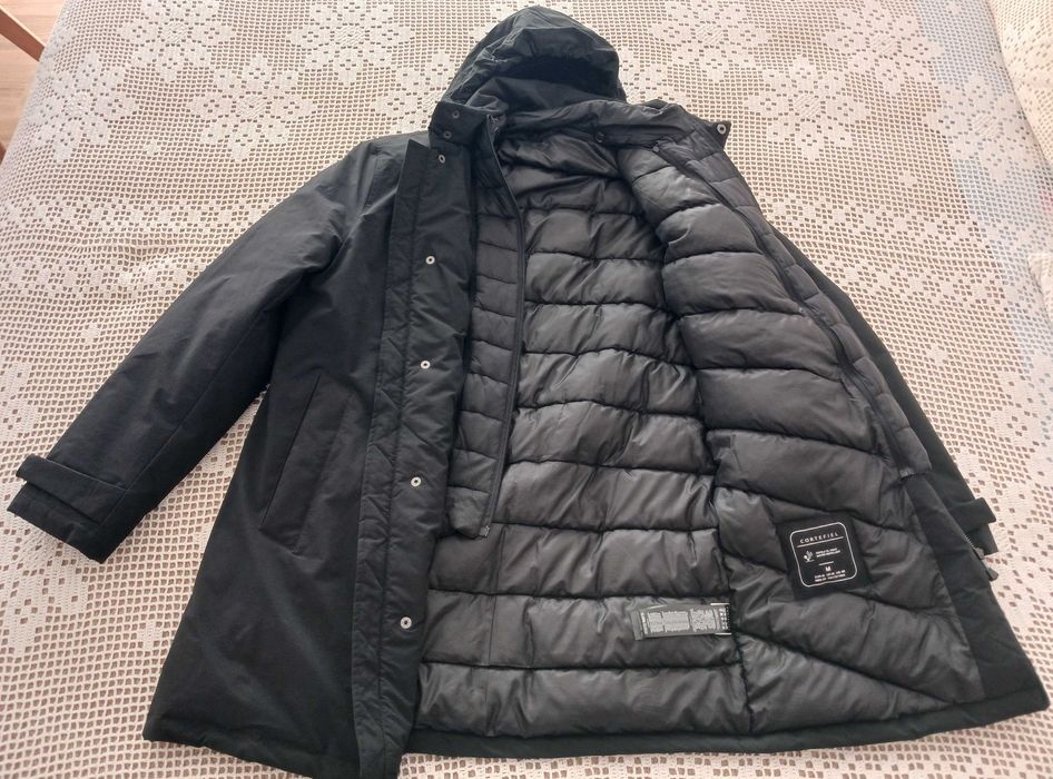 Parka/Impermeável com capuz removível para homem