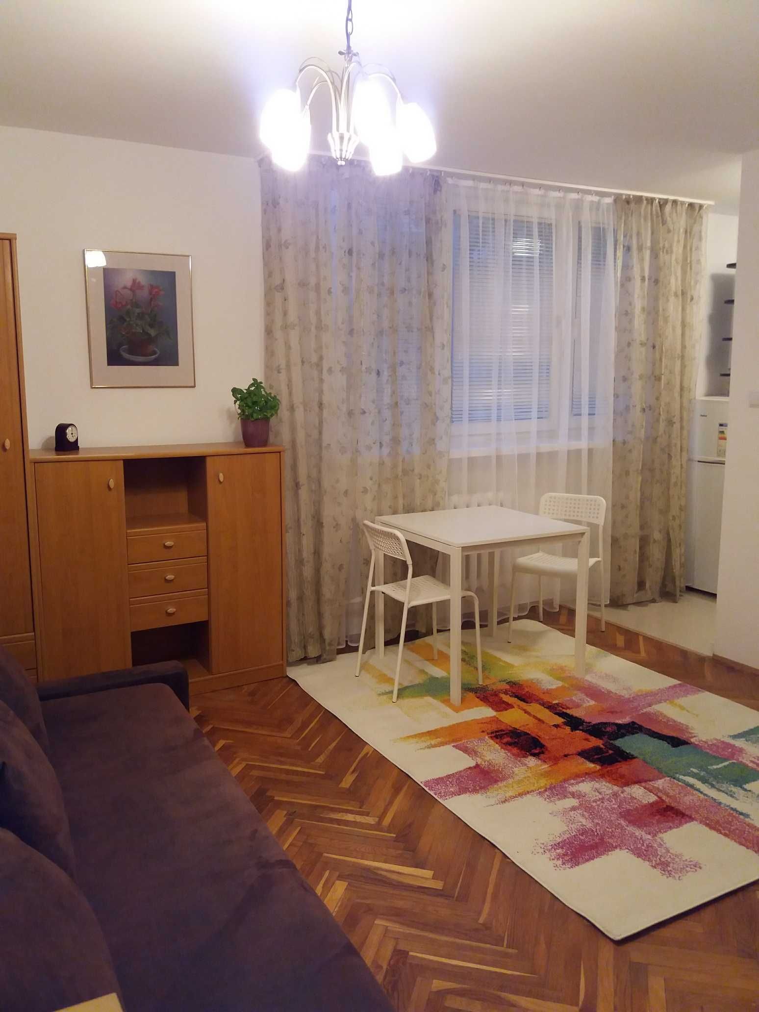 Kawalerka dla pary na HUTNICZEJ