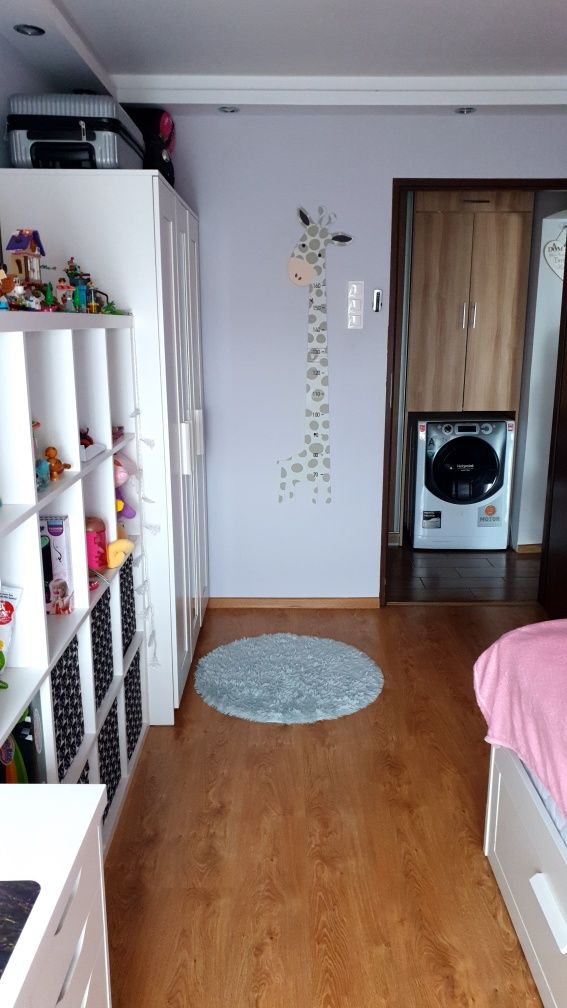 Taniej, 275 tysiecy / Sprzedam Mieszkanie 55 m2 + piwnica / Centrum/