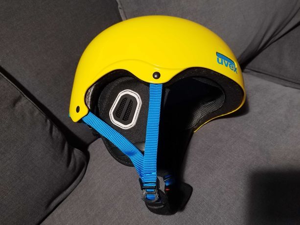 Kask narciarski UVEX