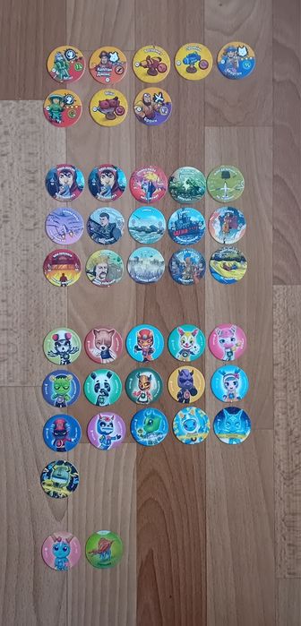 Продаю карточки и стикерсы