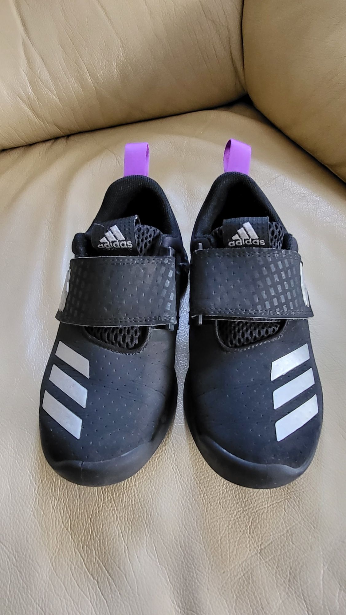 Adidasy chłopiece Adidas rozmiar 29.