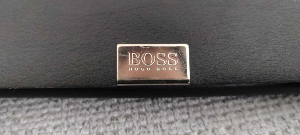 Caixa óculos Hugo Boss
