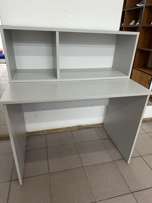 Письменный стол с полкой 100*60*75 см и 140*60*75