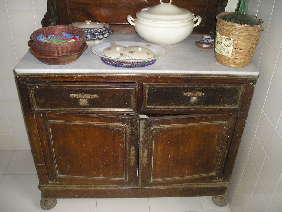 Pedra mármore branca muito antiga